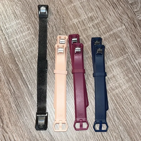 4 Fit bit compatible bands - Picture 2 of 3